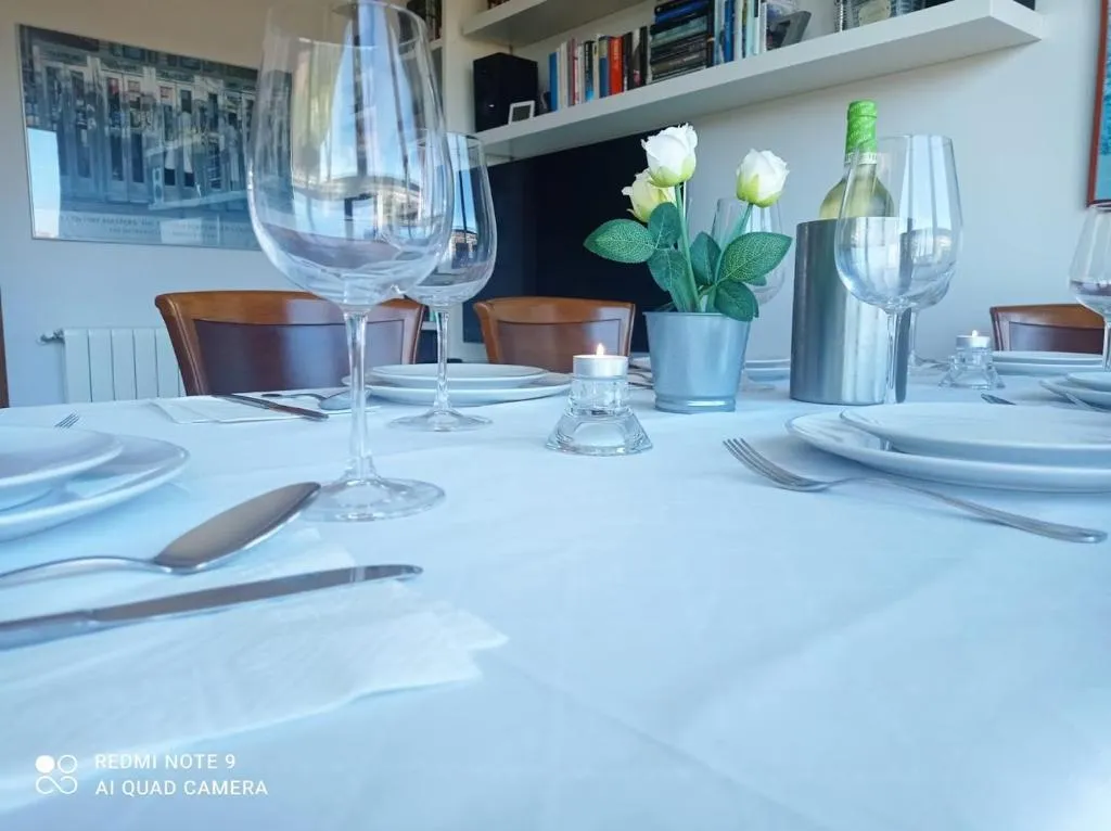 Mesa del comedor preparada